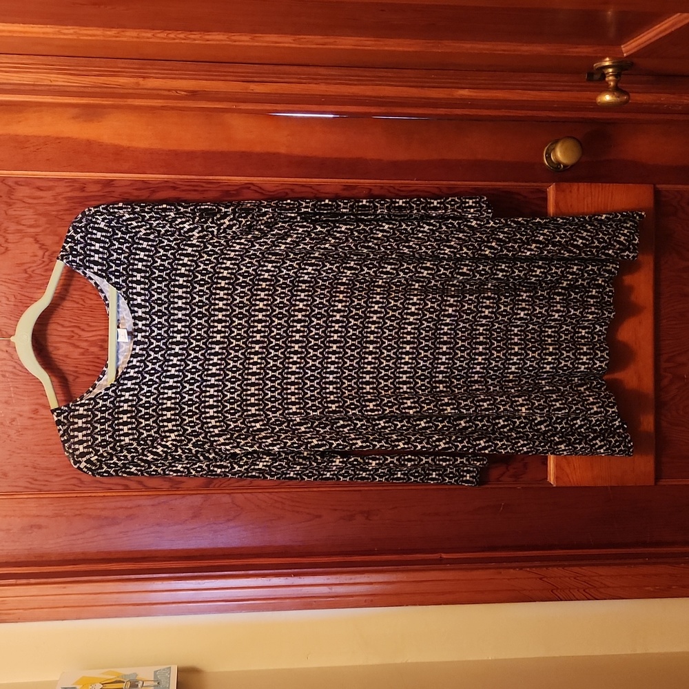 Old Navy Black & White Patterned Long Sleeve Dress